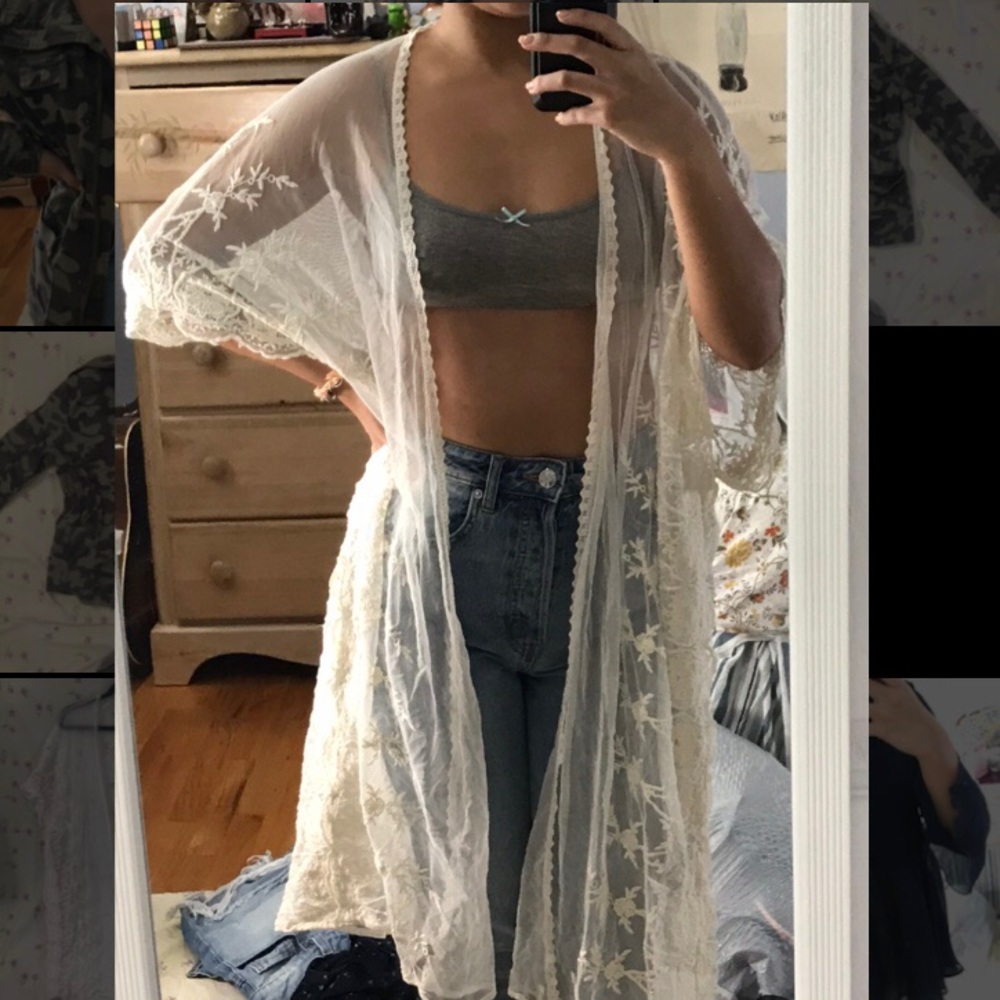 Embroidered Mesh Cover